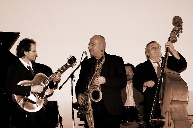 min 2006 12 15 beaune boogie 253 sepia